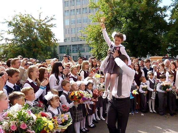 Продолжается прием документов на подготовку детей к школе.
