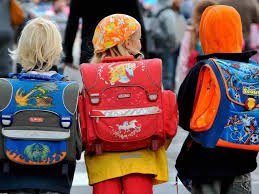 ОФОРМЛЕНИЕ ЕДИНОВРЕМЕННОГО СОЦИАЛЬНОГО ПОСОБИЯ МНОГОДЕТНЫМ МАЛООБЕСПЕЧЕННЫМ СЕМЬЯМ НА ПОДГОТОВКУ ДЕТЕЙ В ШКОЛУ.