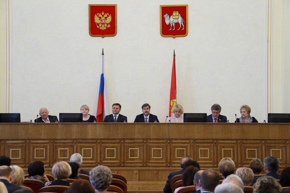 Евгений Редин высоко оценил итоги работы системы соцзащиты населения Челябинской области в 2016 году