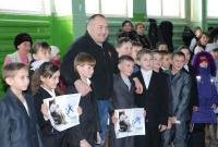 Самый сильный человек России примерил на себя образ супергероя ради детей